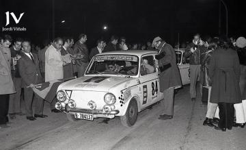 Tomàs Llasat-Raymond Blancafort (Seat 850-E). IV Rallye de la Lana 1971 (Foto: Jordi Viñals)